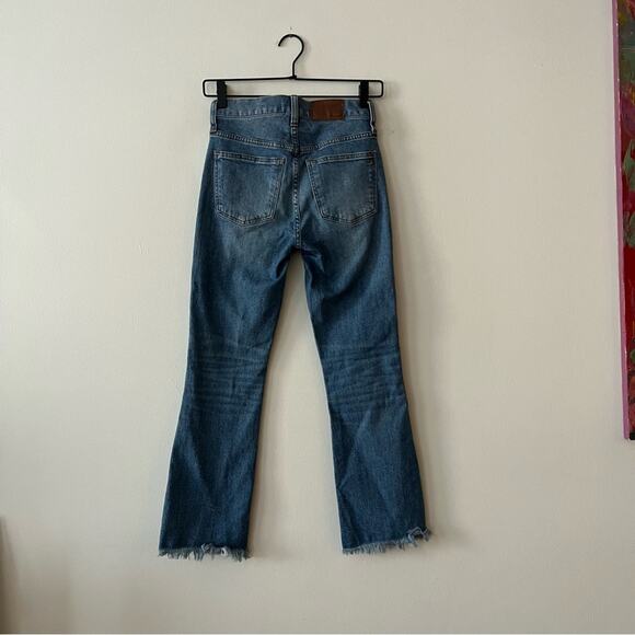 Madewell Cali Demi-Boot Jeans in Comfort Stretch: Eco Edition - Picture 5 of 9